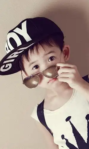 帅帅小男孩,高清图片,手机锁屏桌面-壁纸族