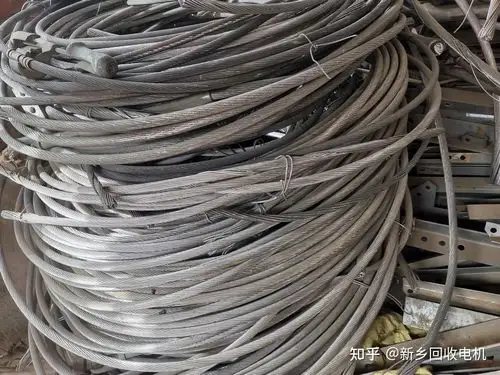 二,废铜剥皮取铜方法1,将短铜线带手套捊直,弄得越平整越好.