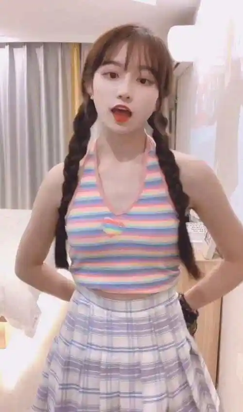 抖音不见星空个人资料图片不见星空视频资源因高颜值91手势爆红