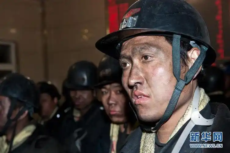 井下实录完成一天的工作,京煤集团昊华能源木城涧煤矿矿工任顺锋带