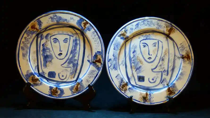 毕加索女士半身像画盘2