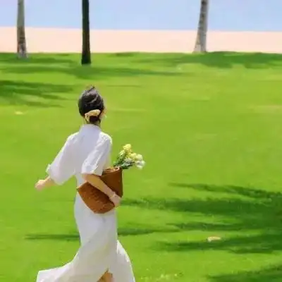 女生头像温柔干净气质背影