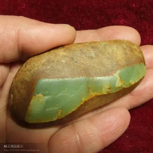 偏岭透闪石河磨玉欣赏(1)网摘