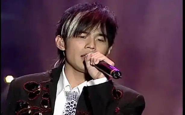 《你听得到》周杰伦 2004 无与伦比 演唱会 live