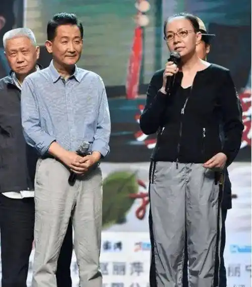 《我爱我家》28年演员境况不一,有人反目成仇,有人成为影帝_宋丹丹