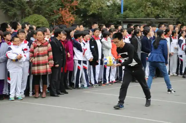 我校第三届教职工排球赛圆满结束