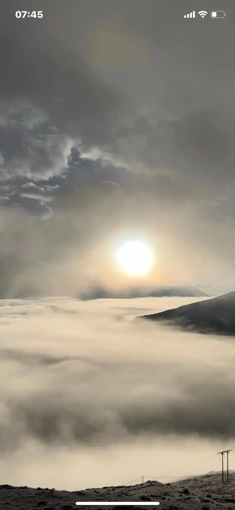 超级太阳,水墨风光 .贡嘎雪山视频截图 - 抖音