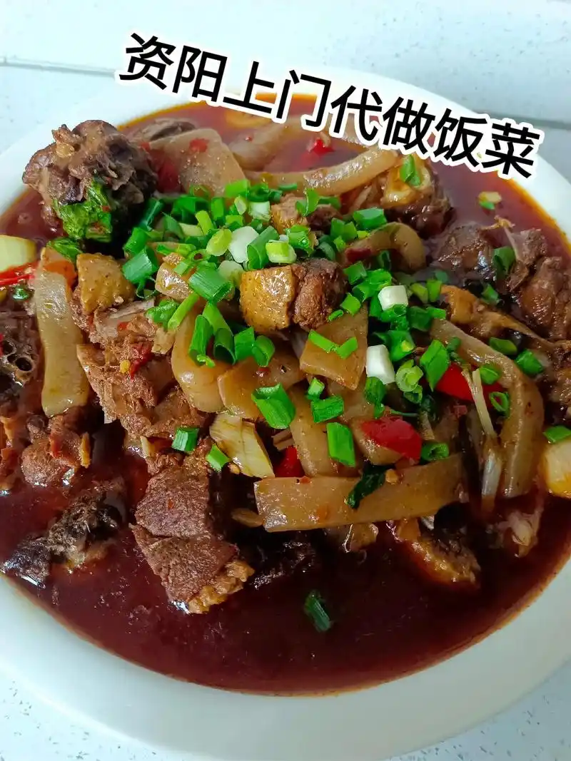 今日午餐分享:简单的家常菜#魔芋烧鸭做法  ,用心做每一个菜 - 抖音