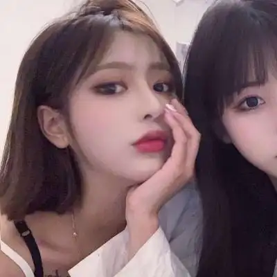 一对两张闺蜜头像真人,长的都特漂亮一共20张-姐妹头像
