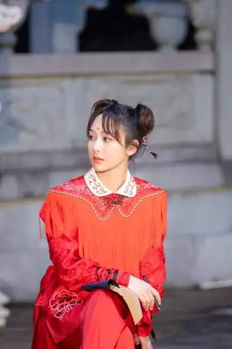 杨紫《萌探探探案》萌力满分 引起观众笑声不断