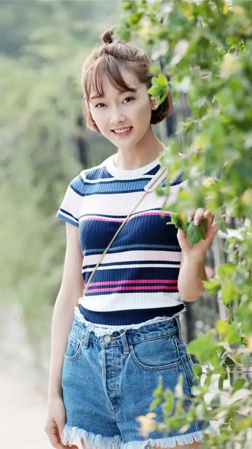 宣璐最新灵动可人写真图片手机壁纸-明星-壁纸下载-美桌网