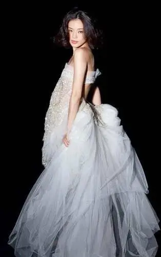 在舒淇的记忆中,她童年所受到的都是"棍棒教育",她家的邻居常常会看见