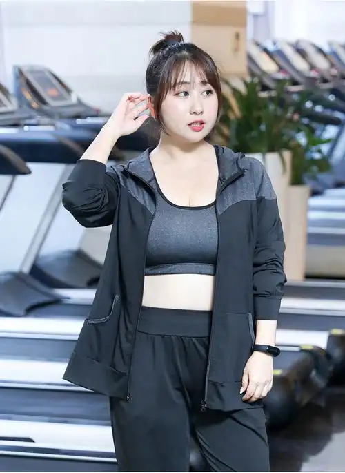 大码显瘦健身服运动套装女胖mm200斤夏季宽松健身房瑜伽服 黑色 【v领