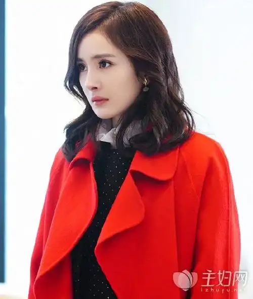 《谈判官》杨幂发型圈粉无数 妆发造型与演技逆袭成功