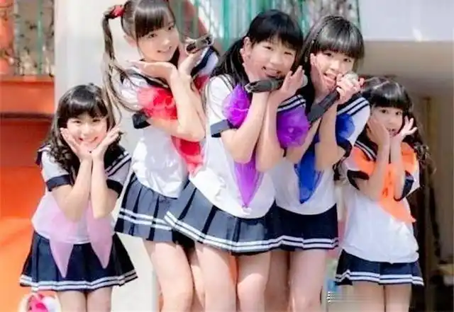 日本女孩儿有多早熟一组图片带你看清原因令人很无奈
