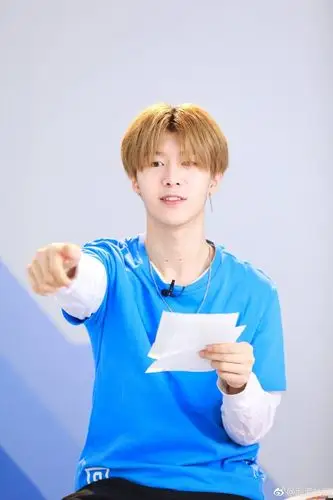 偶像练习生范丞丞帅气图片,高清图片