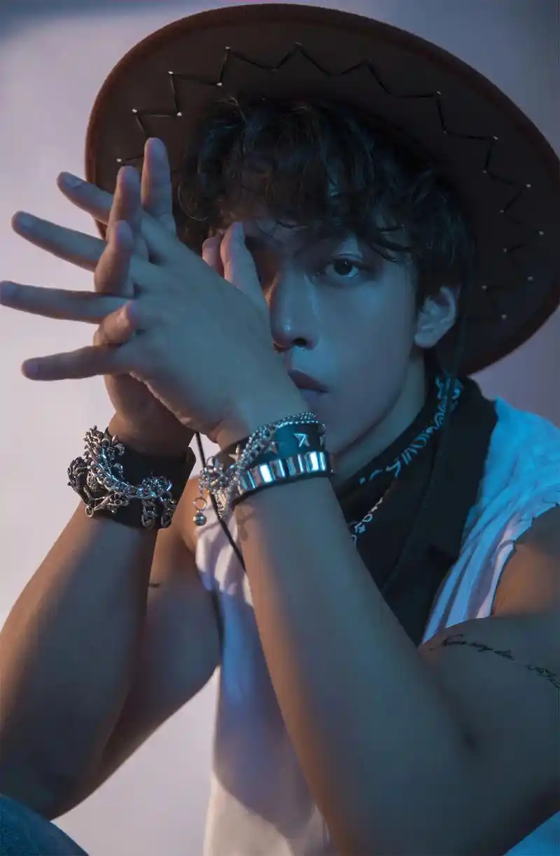 活着野性迪克牛仔成都写真