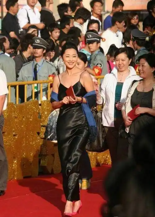 演《过把瘾》的刘蓓,3婚嫁的人让人吃惊,继子之举能否压垮她?