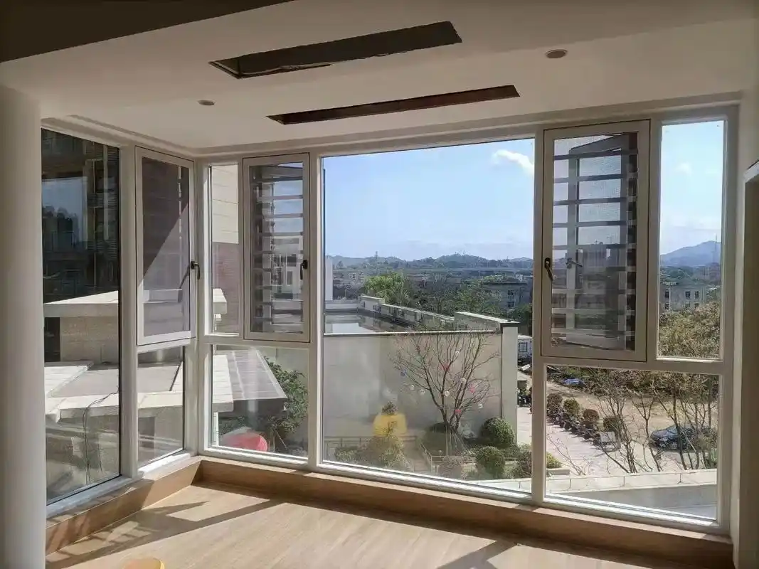 断桥铝门窗直销.110断桥铝新款1.4厚 窗纱一体封阳台59 - 抖音