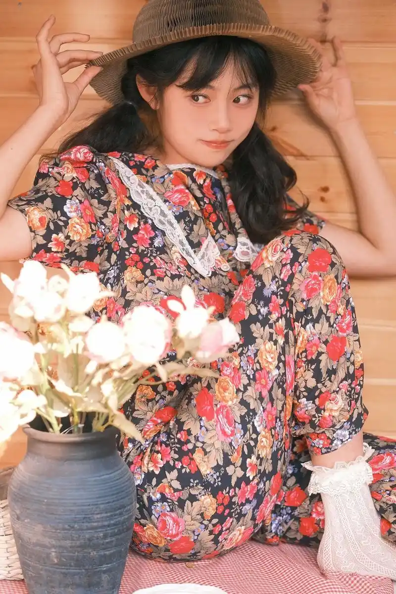 森系复古写真.好甜的妹妹!她的眼睛会发光!#少女写真 # - 抖音