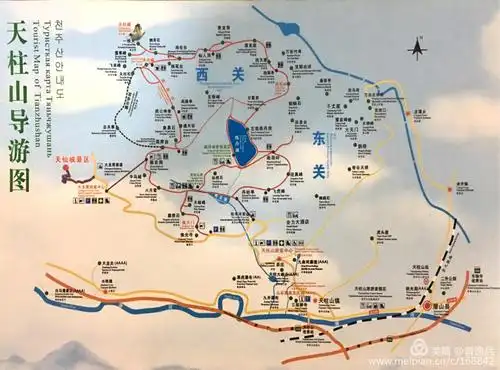 天柱山风景区,分为西关和东关两大部分.东关险,西关秀.