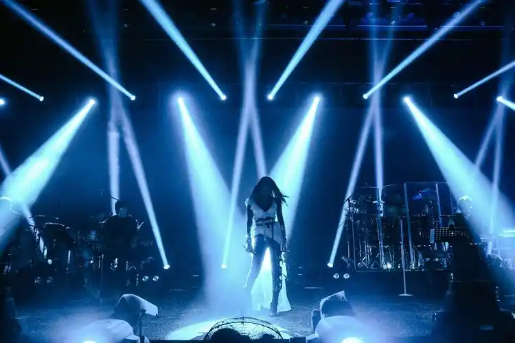 七年之痒抵不过一份热爱吉克隽逸演唱会现场全记录曝光