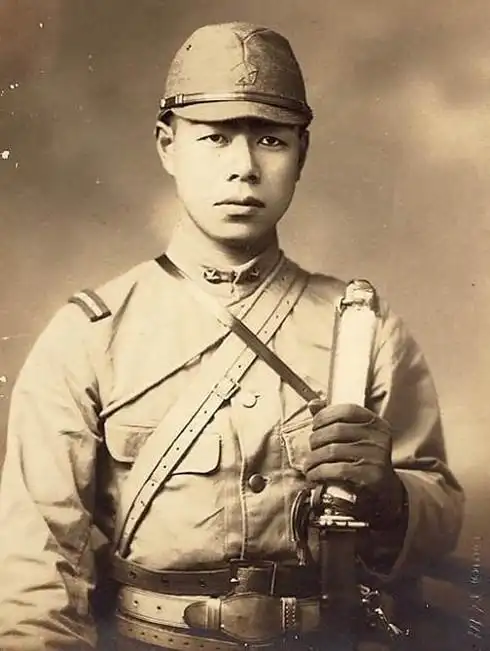 38张二战日本军人老照片身材矮小装备精良