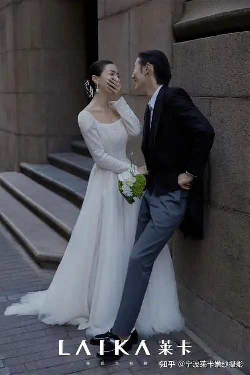 街拍婚纱照就应该这样拍