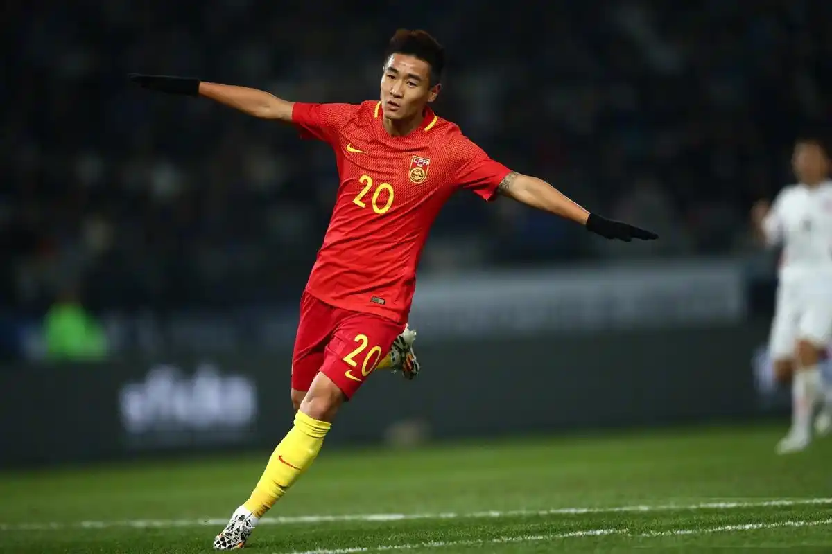 国足减负鲁能小将位置比王大雷还稳一特点让里皮难以割舍