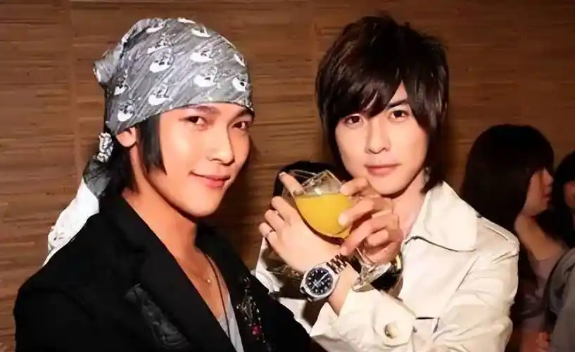 汪东城回应吴尊飞轮海演唱会之事,暗示不会再和炎亚纶同台_重聚_网友