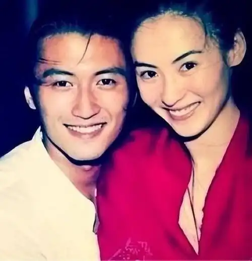 谢霆锋王菲生活虽历经风雨却始终没有放手盘点下他们的爱情史