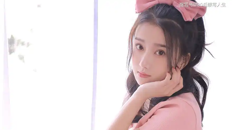 美女电脑高清桌面壁纸!