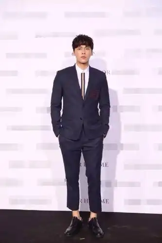 盘点这些自称身高一米八的明星,你愿意相信谁?