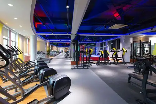 法福莱健身房塑胶地板为什么可以保护健身达人