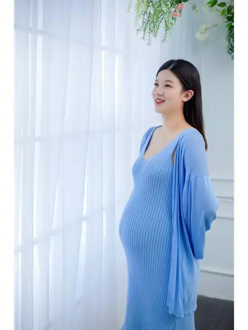 孕妇照大曝光  #孕晚期  #孕期  #大肚子  当然要拍照记录呀,我又不