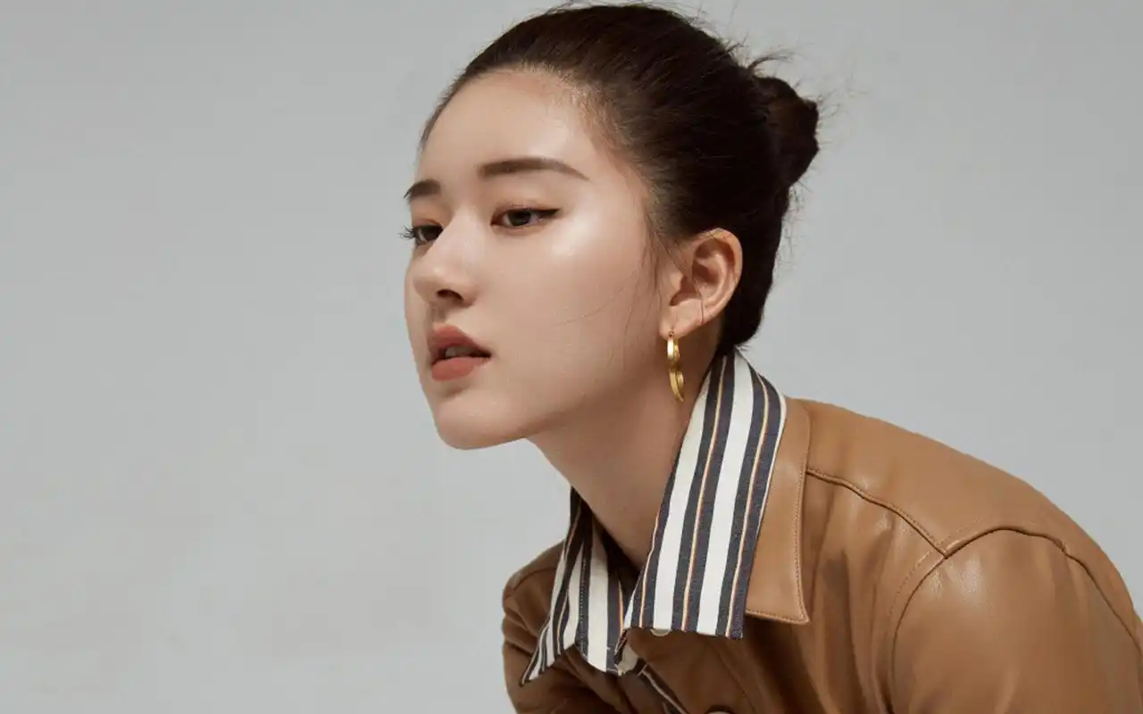 赵露思甜酷写真桌面壁纸