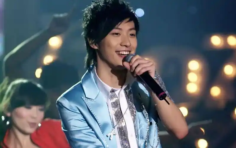 乔任梁是2007年参加东方卫视选秀节目《加油好男儿》获全国亚军而出道