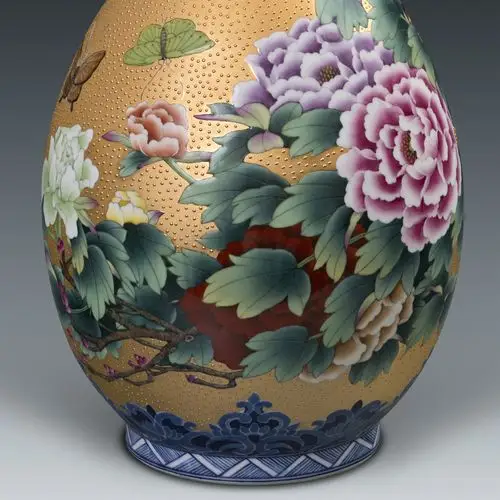 景德镇釉上彩描金工艺瓷 净瓶 富贵花开
