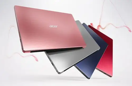 宏碁新款蜂鸟swift 3 也不甘落后,经设计师的工匠妙手,成为名副其实的