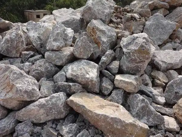 如何将石灰石煅烧成熟石灰需要什么设备价格多少