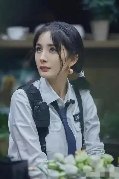 杨幂的受伤了,工作人员的回复并没有让粉丝们完全放心|翻译官|社交