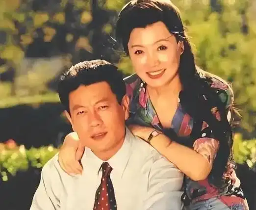 回顾演员陈瑾20年不吃米饭与哥哥相约不结婚不生育今怎样了