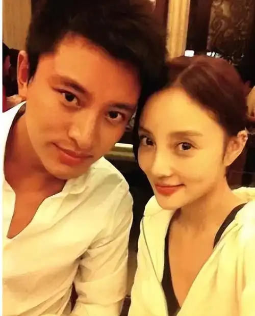 "做头发"事件才过去6年,李小璐就以"这种姿态"出现|甜馨|董璇|贾乃亮