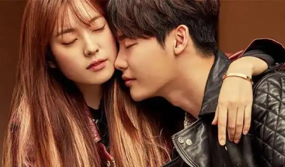 李钟硕韩孝周承认恋情了吗?李钟硕恋爱史被扒