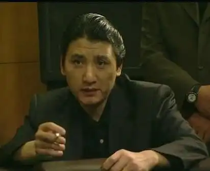 彭家驹是中国电视剧《插翅难逃》里的角色,由影视演员马继饰演.