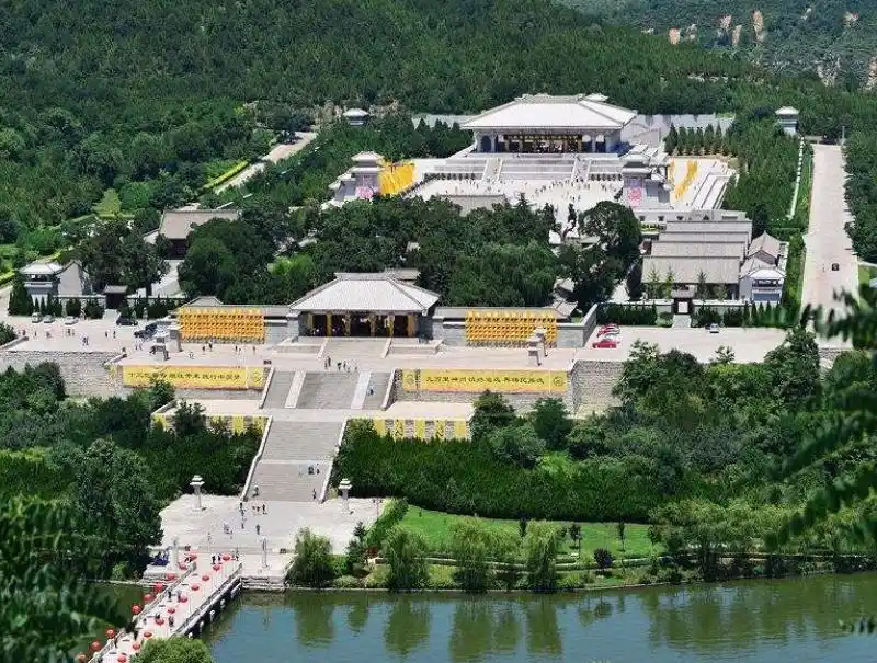 西安不只有兵马俑,还有黄帝陵也值得游览,风景与文化都是亮点