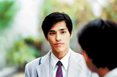 点击此处查看其它图片我在很多年前采访过他,那时候《流星花园》刚刚