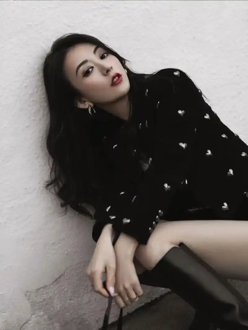 方媛写真集.#明星穿搭 #女神必备 #明星图片 #明星壁纸  - 抖音