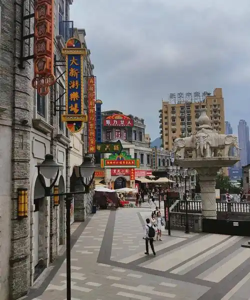 重庆游玩旅行四天花费,重庆解放碑怎么玩划算