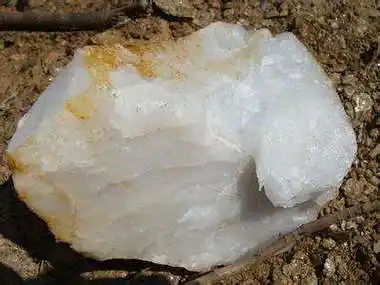 石英质玉好不好石英岩玉手镯对人体有害吗